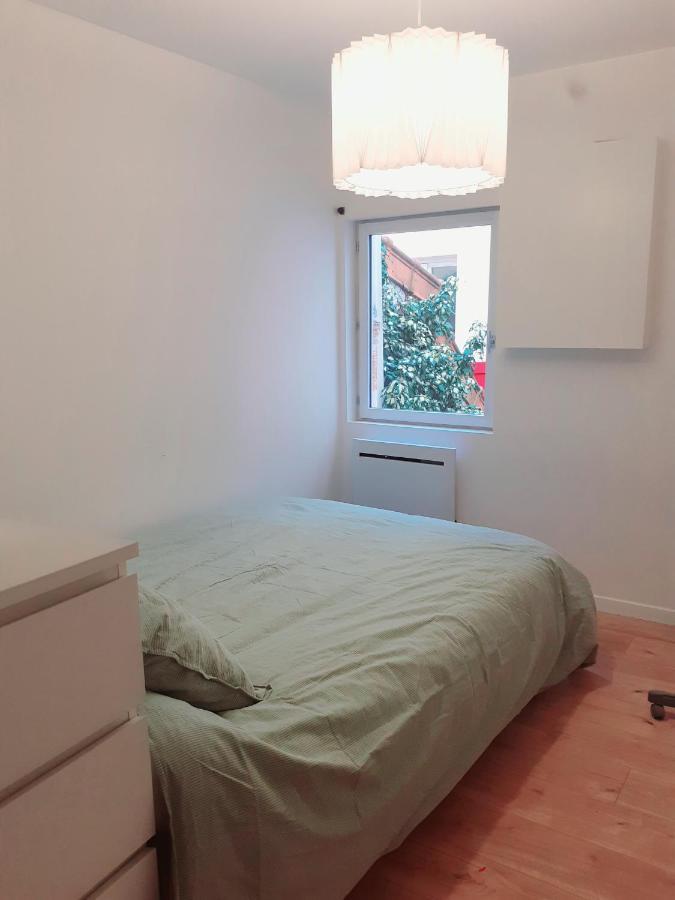 Saint-Germain-En-Laye: Grand Studio En Centre Ville A 2 Minutes Du Rer Exterior photo
